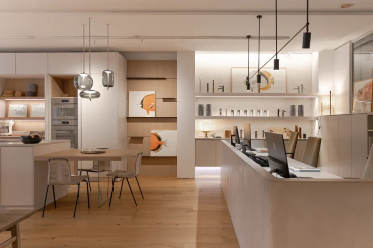 Interior del showroom Store Global de Sa Dutxeta, imagen 3